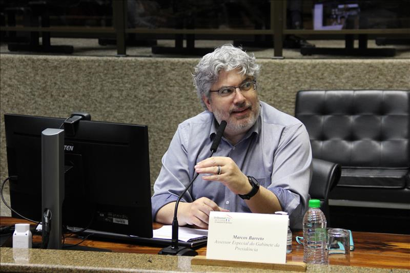 A mediação ficou a cargo de Marcos Barreto, do gabinete da Presidência do TCMSP